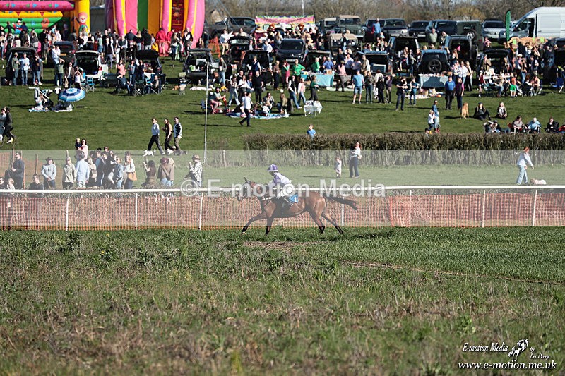 PtP 210326 604 - VWH Cirencester Races 21/03/26