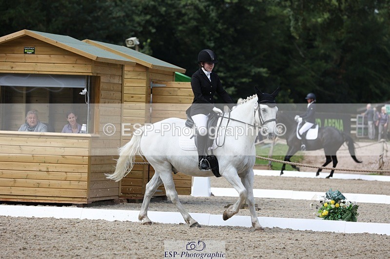 230812-113323-03792 - Cls 5 Novice Bronze 11.15 to 12.50 break