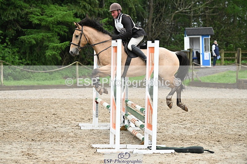 250418A-141638-01107 - UnAff 70cm