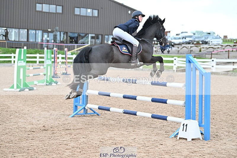 231119A-114755-05512 - Sun Cls 5 Newcomers & 1m Open