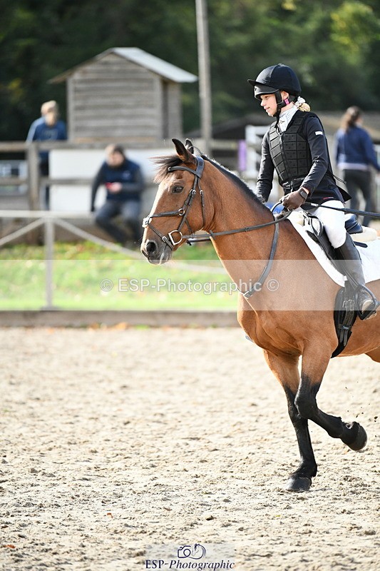 251004A-150958-01700 - Classes 8 & 9 70cm