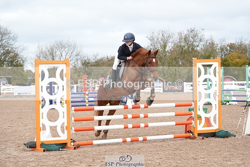 251026-115916-02286 - Cls 4 Pony Winter Novice + 80cm Open