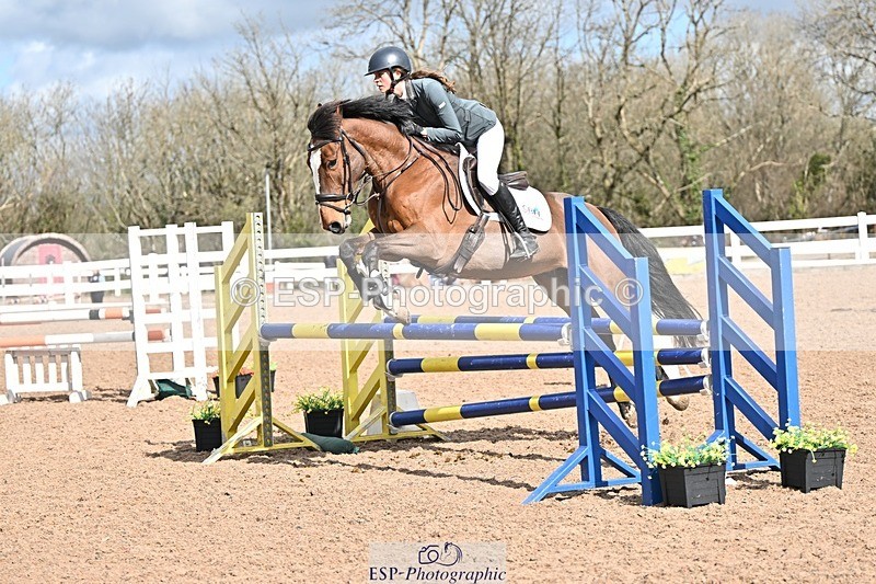 250328-102949-01273 - Cls 8 British Novice and 90cm