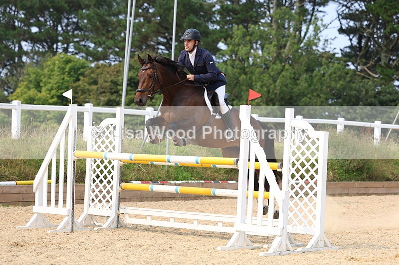 3E7A2686 - Class 9: Senior 1.15m Open