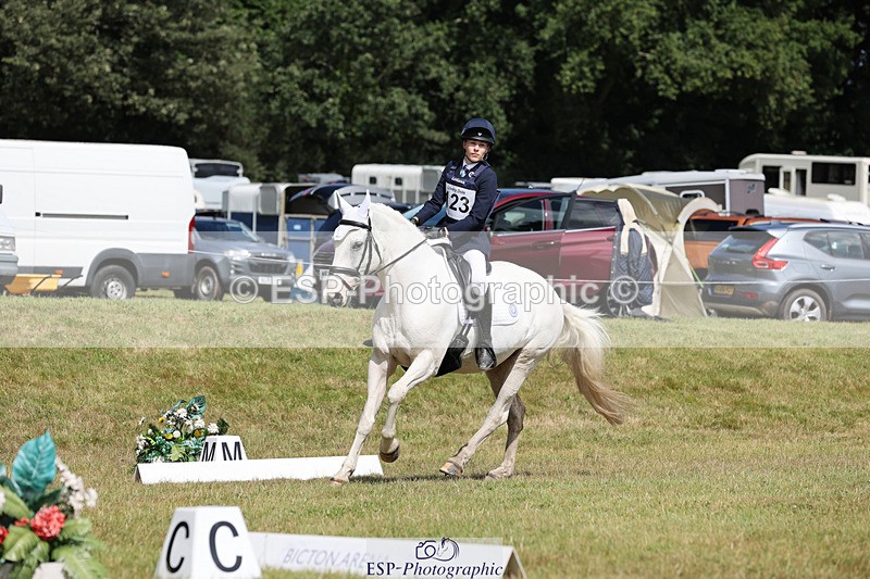 240824X-143145-28758 - D80 Ride off  14.15 to 15.30