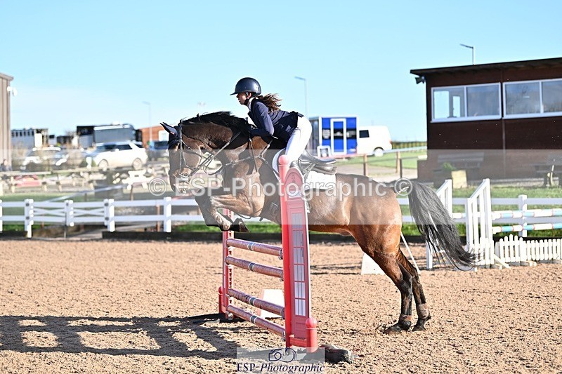 241120X-104652-00175 - Cls 02A&B Snr Disc & 100 Open