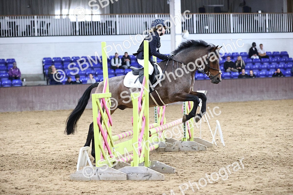 SBM_001841 - Class 5 - Henlow Veterinary Hospital 70cm