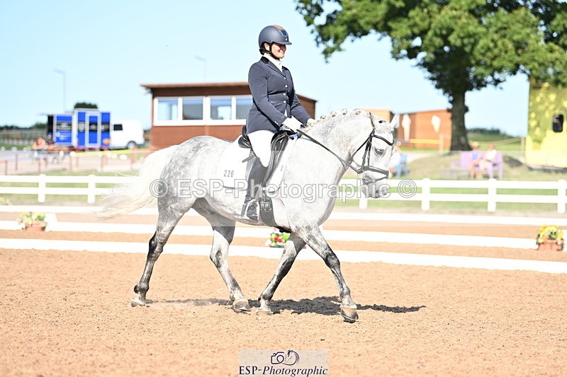 240816A-163946-06228 - 226-Sonya.Fitch-Peyton-THE.GREY.SWALLOW