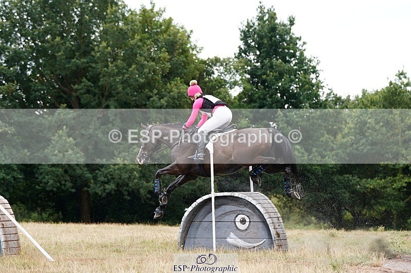 250803A-104212-10317 - L-504-Chloe.Williams-FIRST.LADY