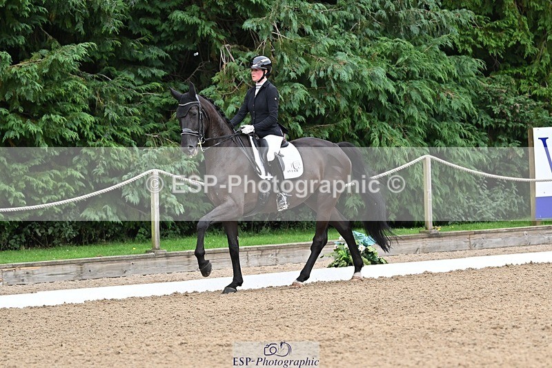 240810-104128-02508 - 209-Jess.Ralton-Newton.Freezeframe