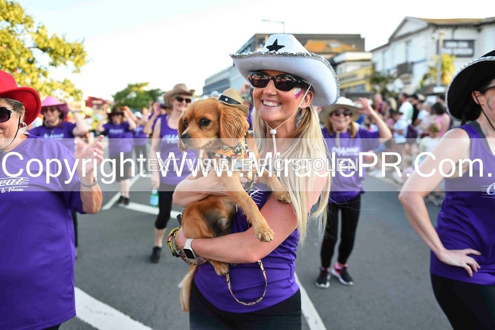 SH4_3789 - Carnival Procession.