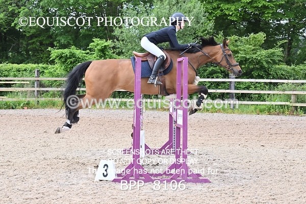 BPP_8106 - CLASS 11 SUN Senior BritiNovice/ 90cm Open