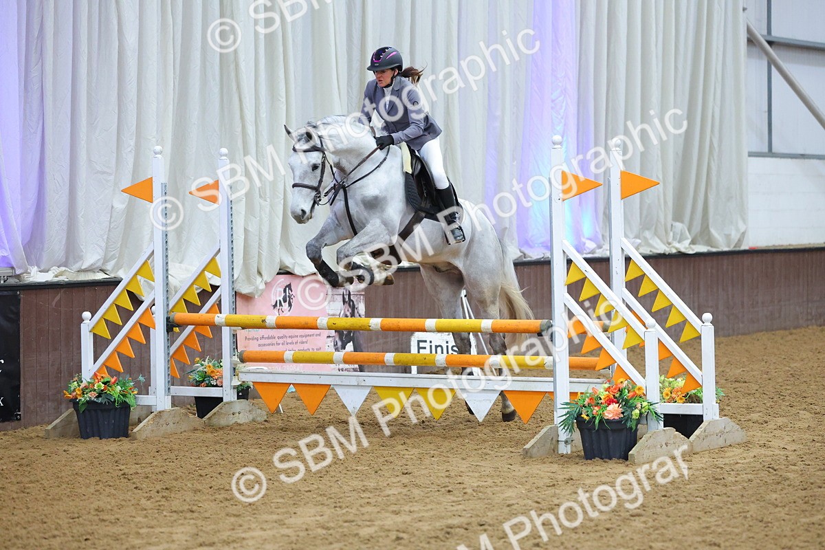 SBM_009575 - Class 20 - Senior British Novice/ 90cm Open - First Round (0.90m)