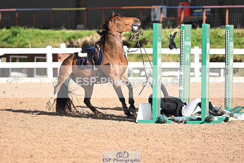 241026A-122742-00907 - SAT Cls 9 Pony Newcomers and 1m Open