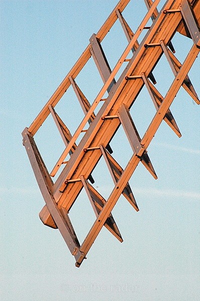 Pakenham shutters - Windmills