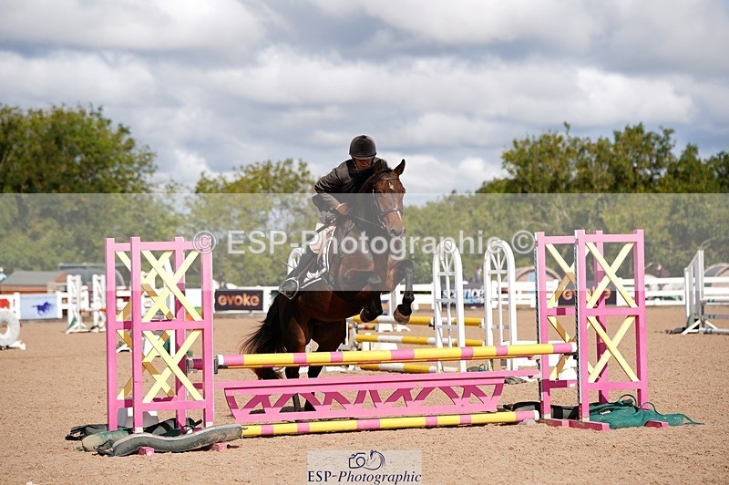 250921-110832-02580 - Cls 21+22 Club and Schools 70cm