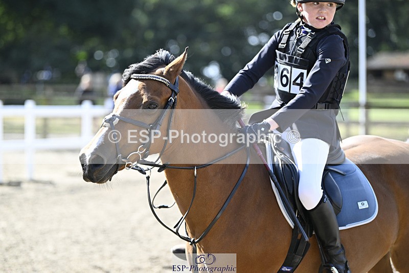 240823X-101114-15085 - 60cm R2 9.30 to 11.00