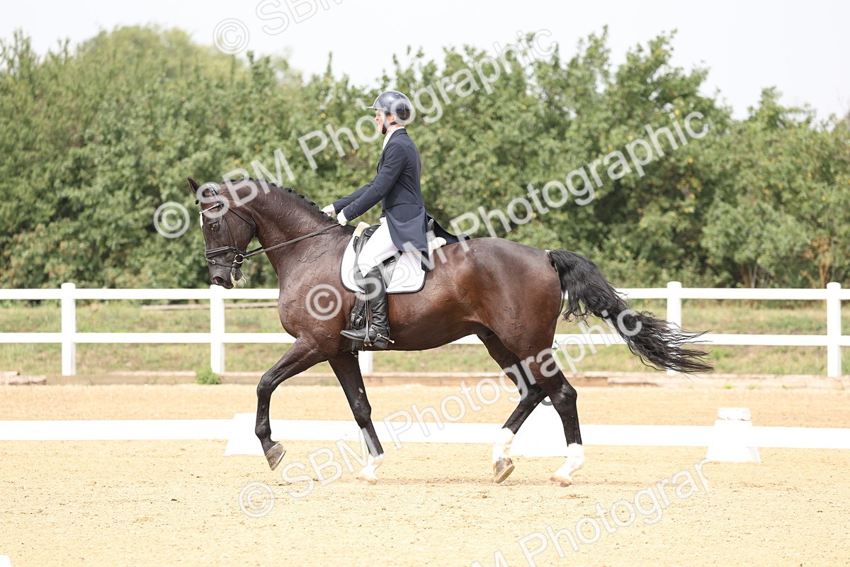 SBM_007136 - Class 9 - FEI INT I - 13.37-14.33