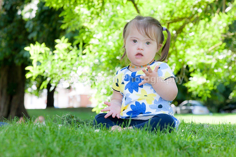 6SKJ0142 - Kelly and Family.