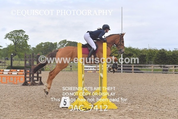 JAC_7412 - CLASS 12  Senior BritiNovice/ 90cm Open