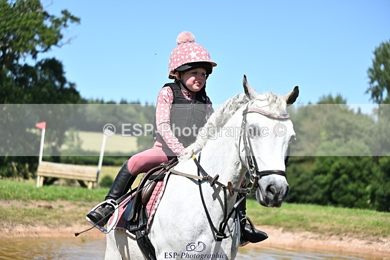 240729B-145924-02929 - Abbie's Group XC