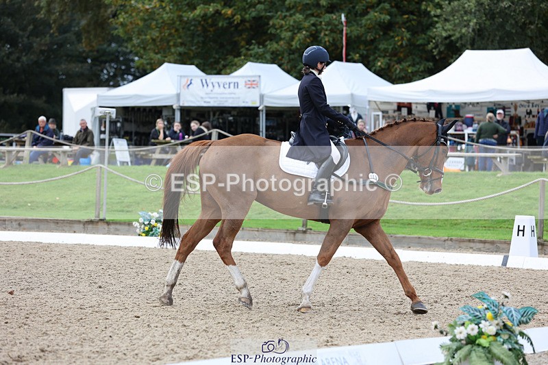 241024-115617-01798 - 145-Rachel.Lawson-MILLROAD.ECLIPSE