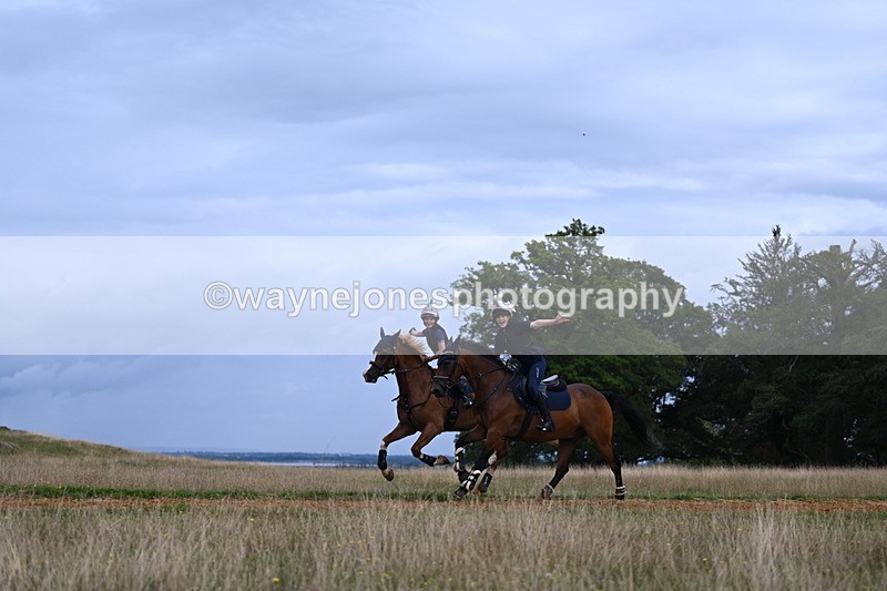 DSC_6105 - Time at Statue 12:17 to 12:44