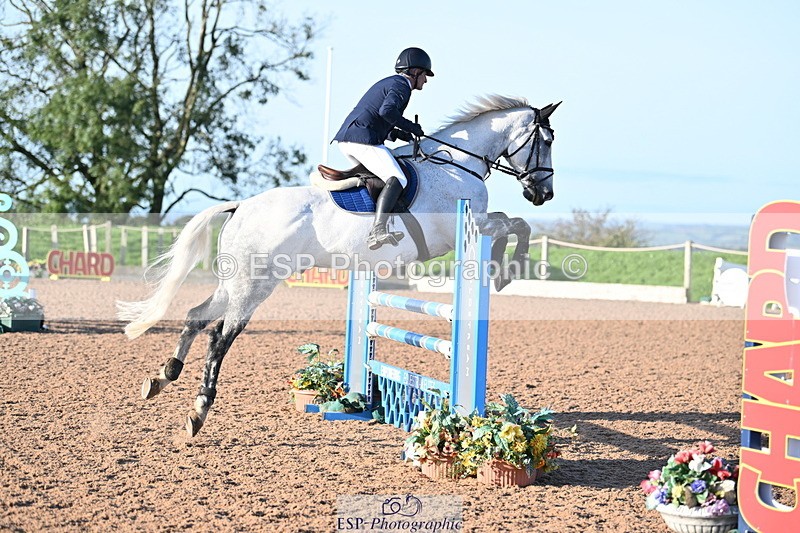 231015A-091755-06908 - Cls 28 Newcomers & 1.10m Open