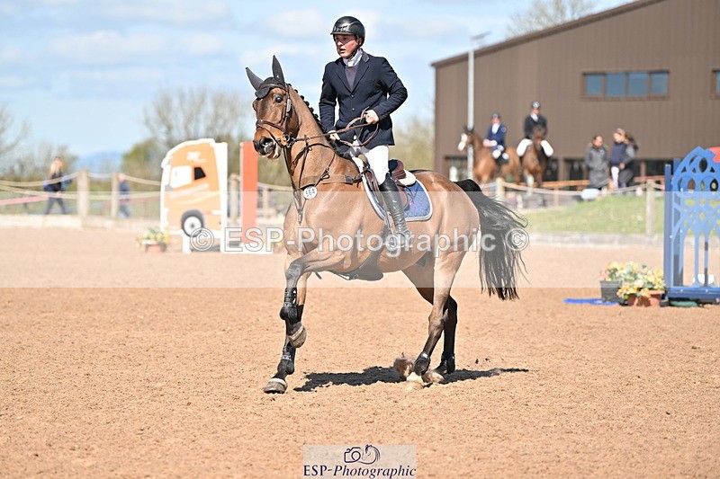 240418A-115612-02736 - Cls 5, 2 Star Medium Tour 1.35m