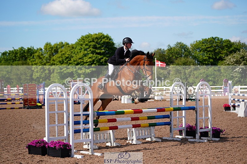 240525A-091430-05038 - Cls 13 Snr 1.05m and 1.10m