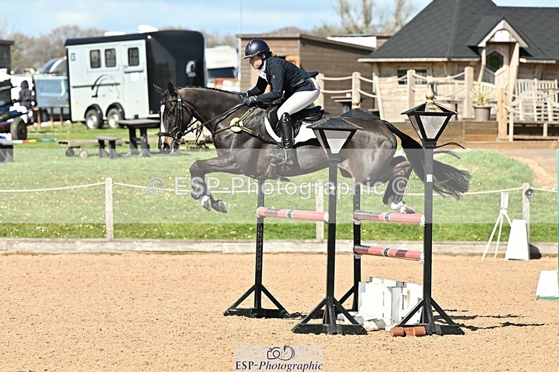 250416-152226-01705 - Cls 6 Foxhunter and 1.20m