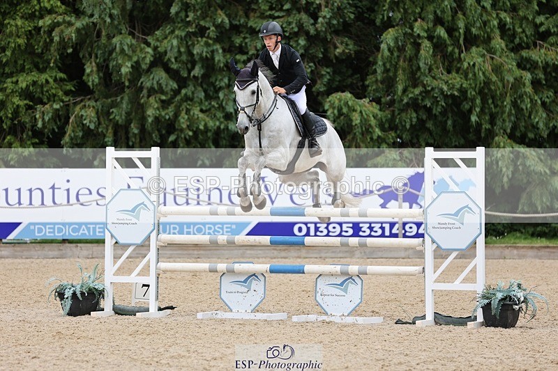 240711-152307-28884 - Cls 124 Foxhunter