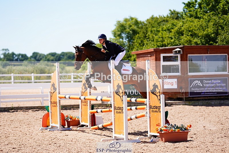 240629A-120520-05184 - Cls 18 Newcomers and 1m Open