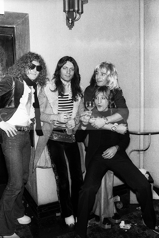 MOTT THE HOOPLE - M..