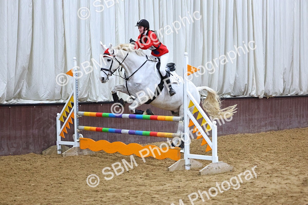 SBM_002614 - Class 6 - Holly & Ivy Stakes - 90cm