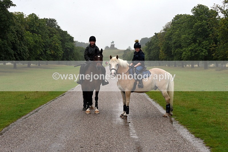 TT3_8571 - Time at Crossing 11:44 to 12:54