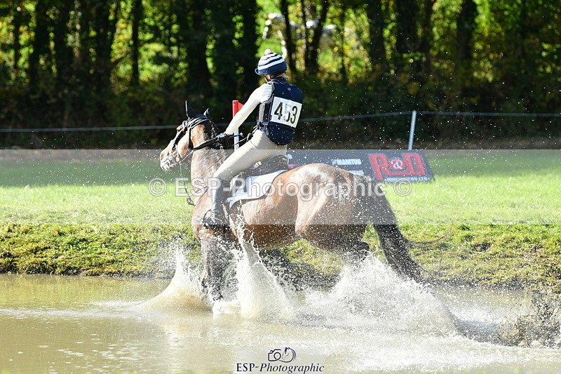 251025A-125522-19825 - F-453-Lucy.Lloyd