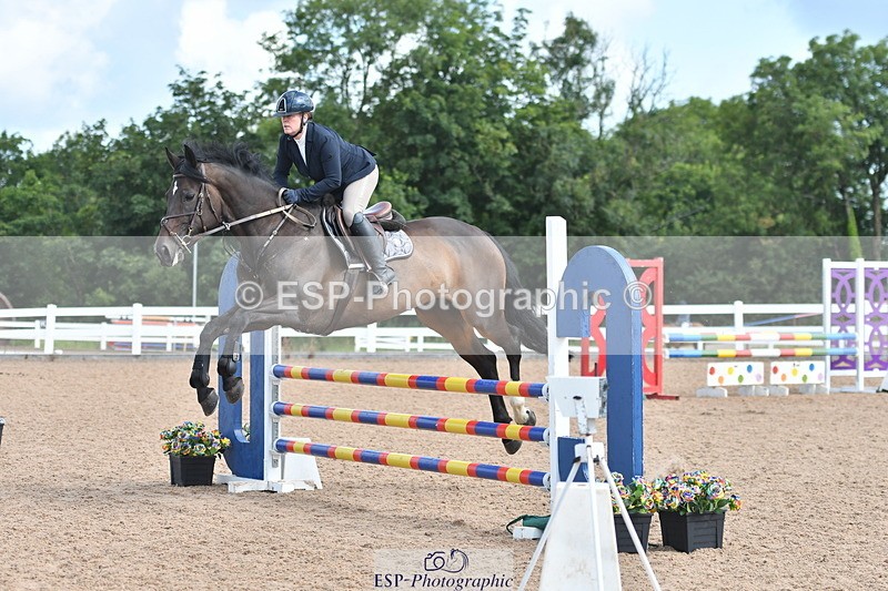 240727A-101720-03381 - Cls 20 Snr British Novice and 90cm Open