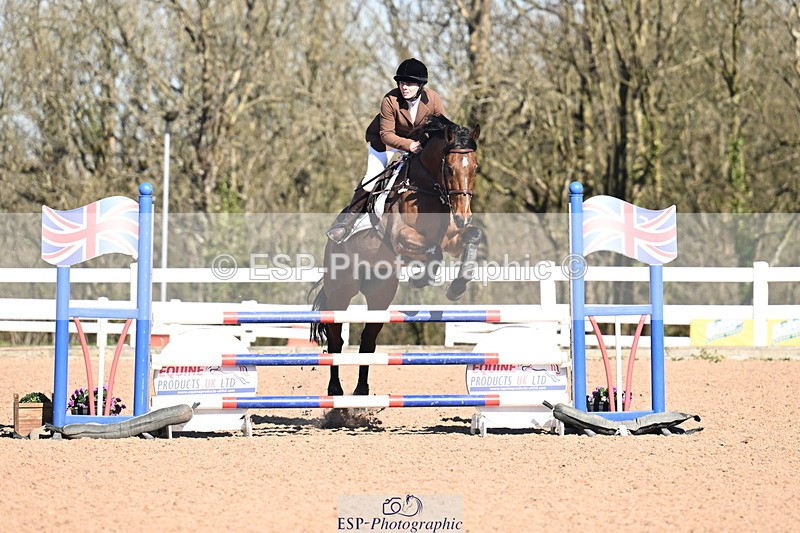 260318B-103954-00147 - Clear Round & Brit Nov 90cm