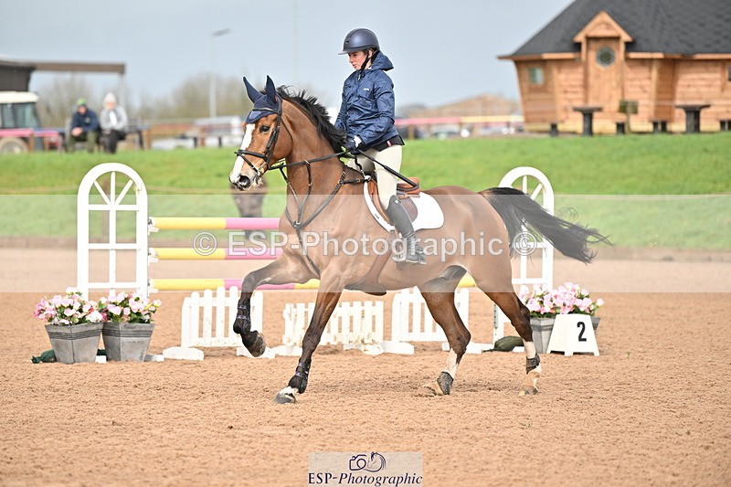 240315A-120943-00830 - Cls 3 Snr Foxhunter