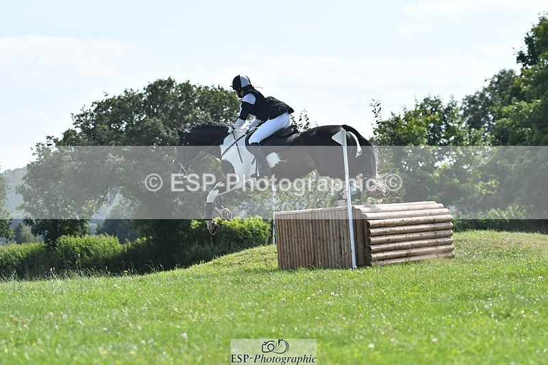 240803-153403-08196 - 185-Annabel_Taylor-LIQUORICE_ALLSORTS