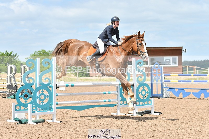 240609A-111838-04503 - Cls 17 Snr 1.05m Open