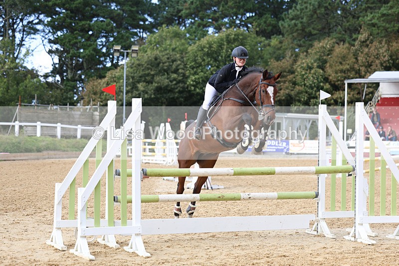 3E7A0502 - Class 13: Senior Newcomers/1.10m open