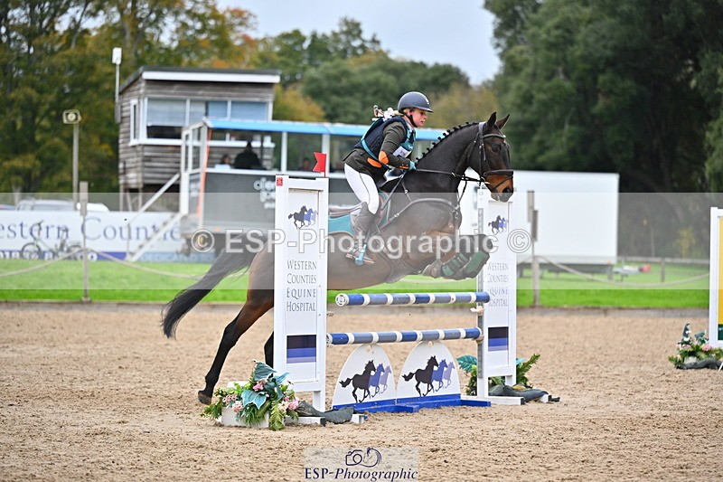 251026A-163057-26800 - G-507-Dominique.Kinnaird-Ainley