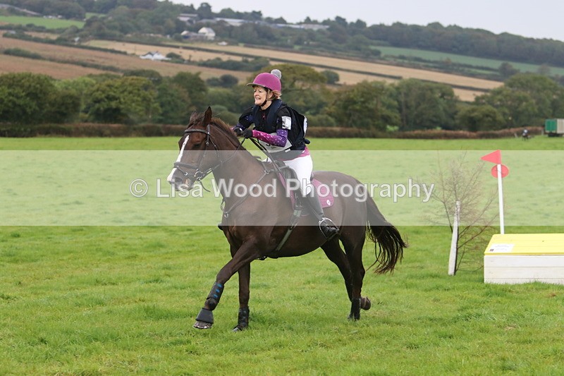 0I1A3741 - Sandra Hood