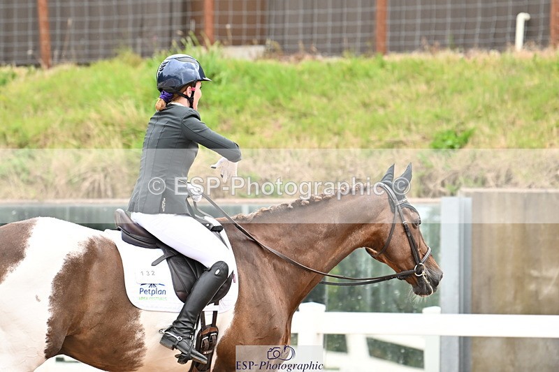 240817A-110519-07285 - 132-Nicky.Turriff-Witchcombe.Music.Man