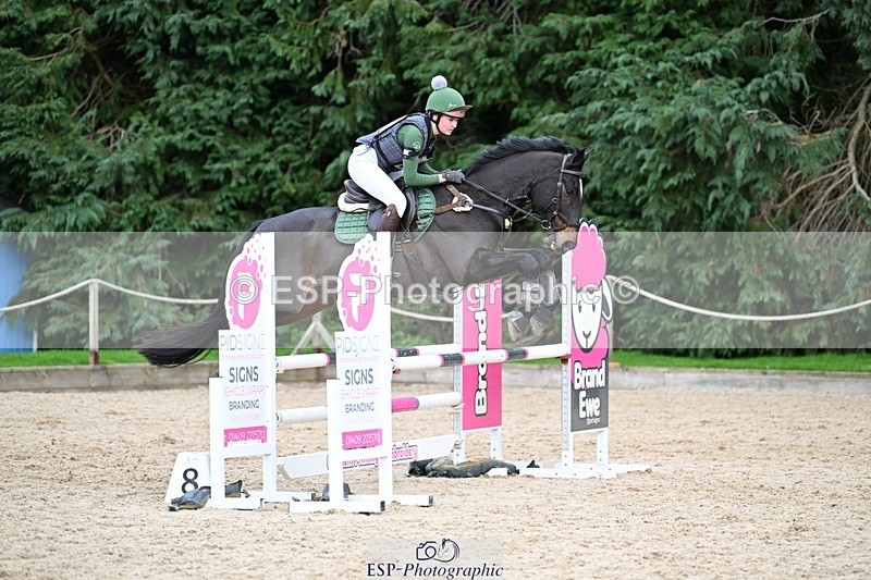 241117-141353-04480 - Cls 3 90-95cm 14.00 to 15.00