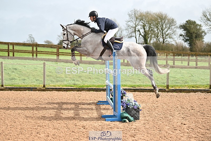 240315A-121407-00854 - Cls 3 Snr Foxhunter