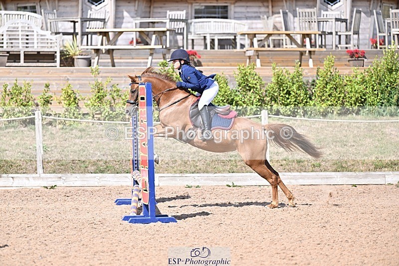 250826-145105-00038 - Clear Round and 60cm