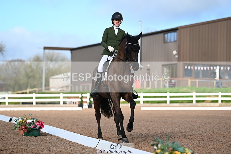 240218A-144356-08916 - 145-Lucy.Amy-Millenium.Falcon